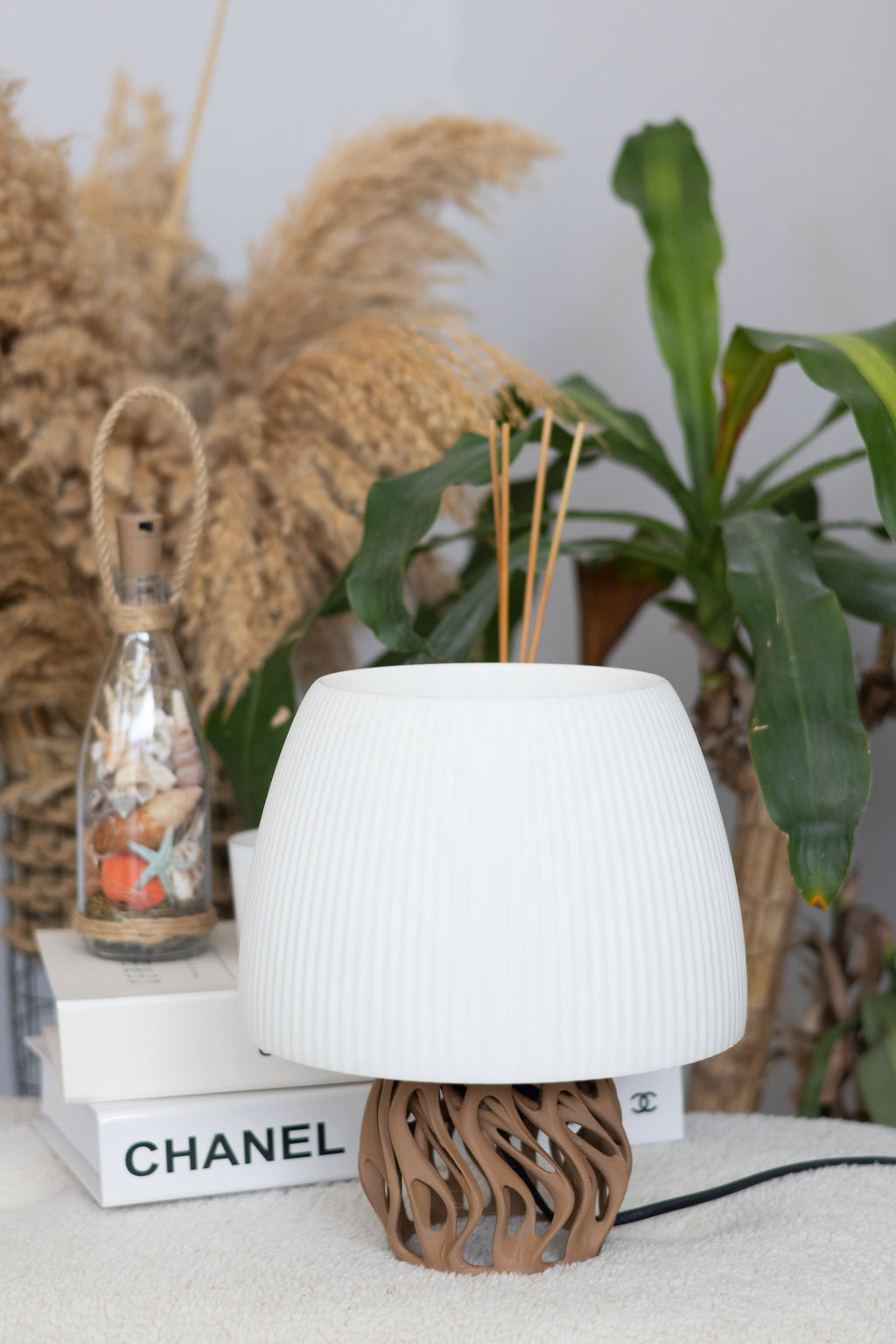 Modern Dalga Formlu Abajur (Ampul Dahil Değildir)