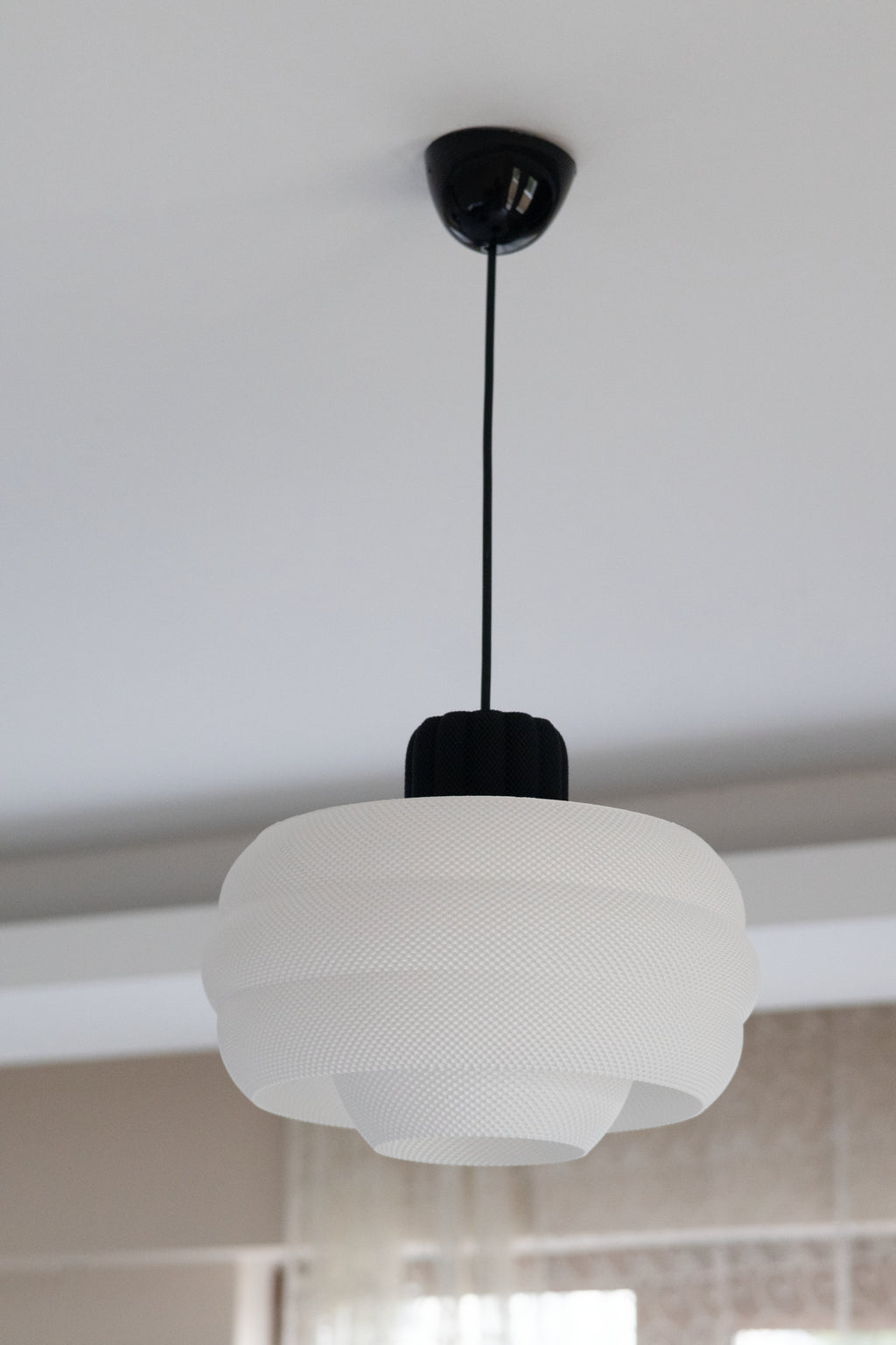 Modern Spiral Tasarım Avize – E27 Duylu – Minimal Beyaz Tavan Aydınlatması