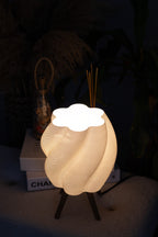 Modern Dalga Desenli Dekoratif Abajur (Ampul Dahil Değildir)