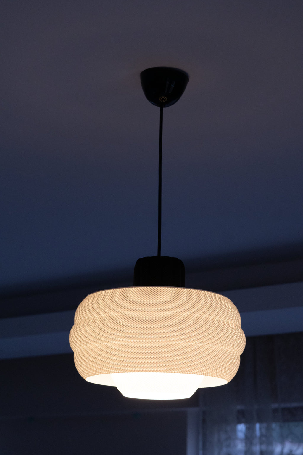 Modern Spiral Tasarım Avize – E27 Duylu – Minimal Beyaz Tavan Aydınlatması